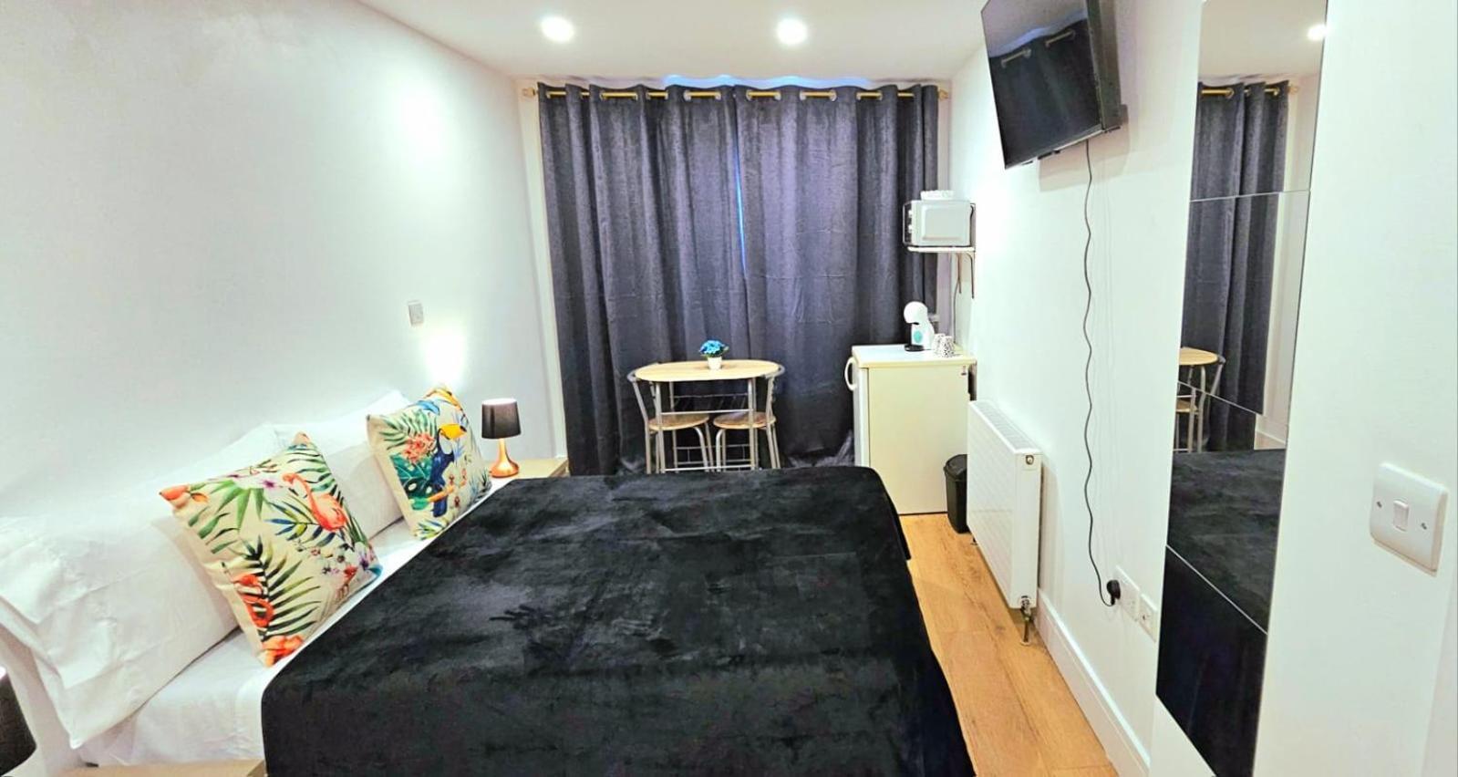 Penelope Ensuite Double Room London Eksteriør billede